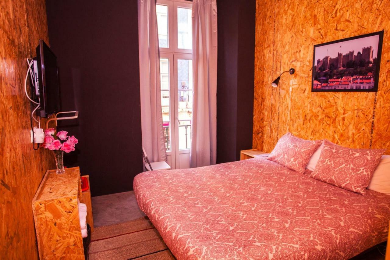 สกาย เบดส์ ลิสบอน Hostel ภายนอก รูปภาพ