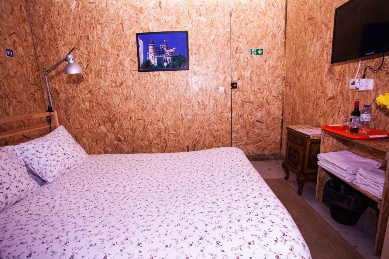 สกาย เบดส์ ลิสบอน Hostel ภายนอก รูปภาพ