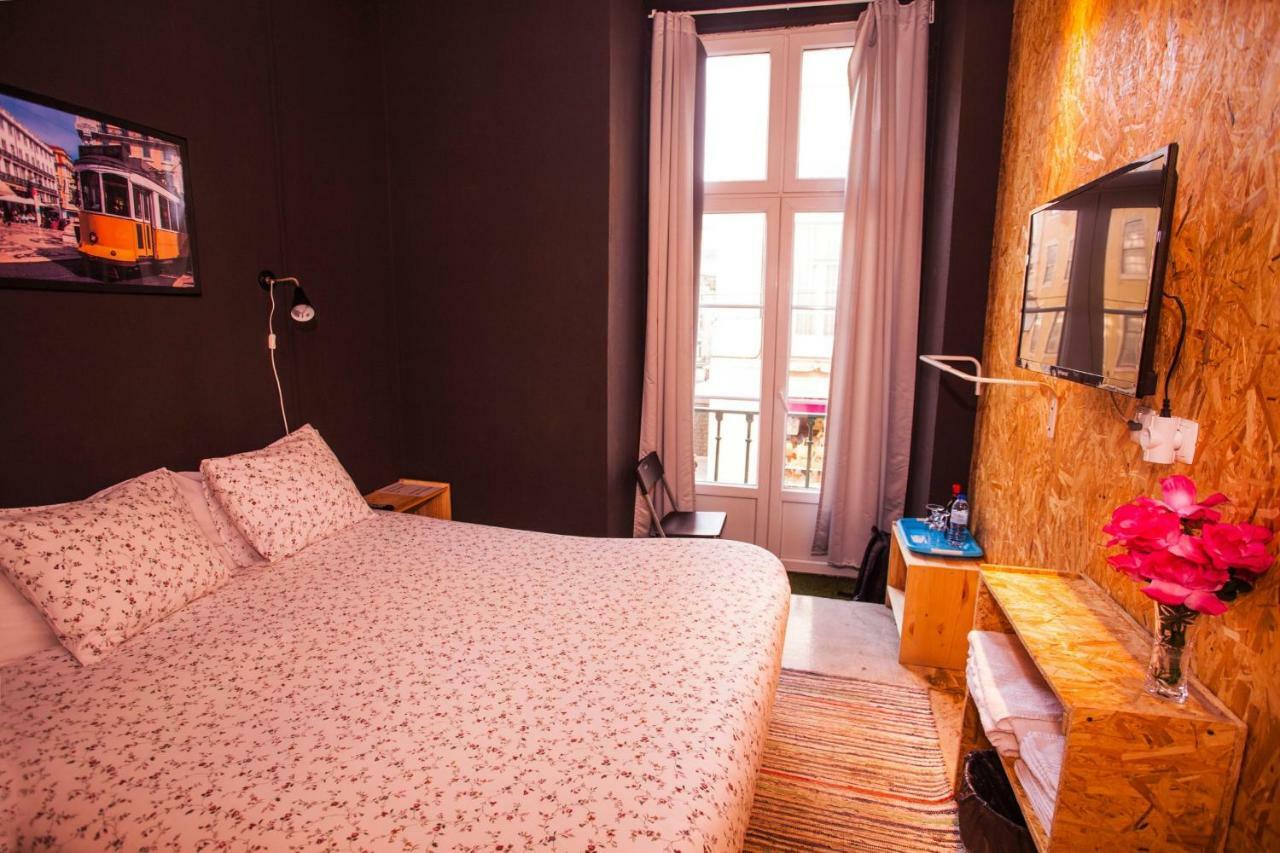 สกาย เบดส์ ลิสบอน Hostel ภายนอก รูปภาพ