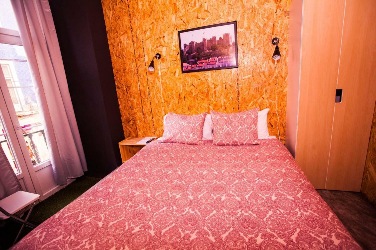 สกาย เบดส์ ลิสบอน Hostel ภายนอก รูปภาพ