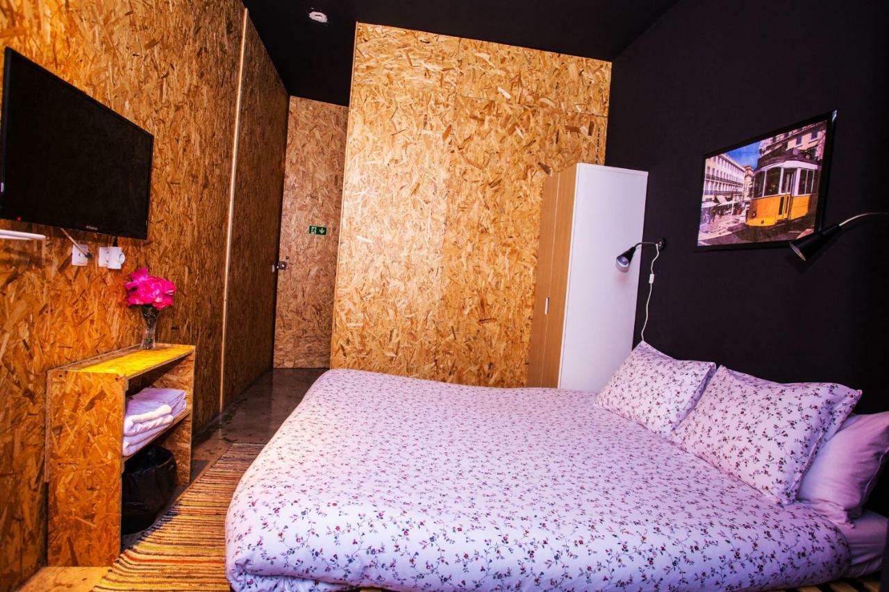 สกาย เบดส์ ลิสบอน Hostel ภายนอก รูปภาพ